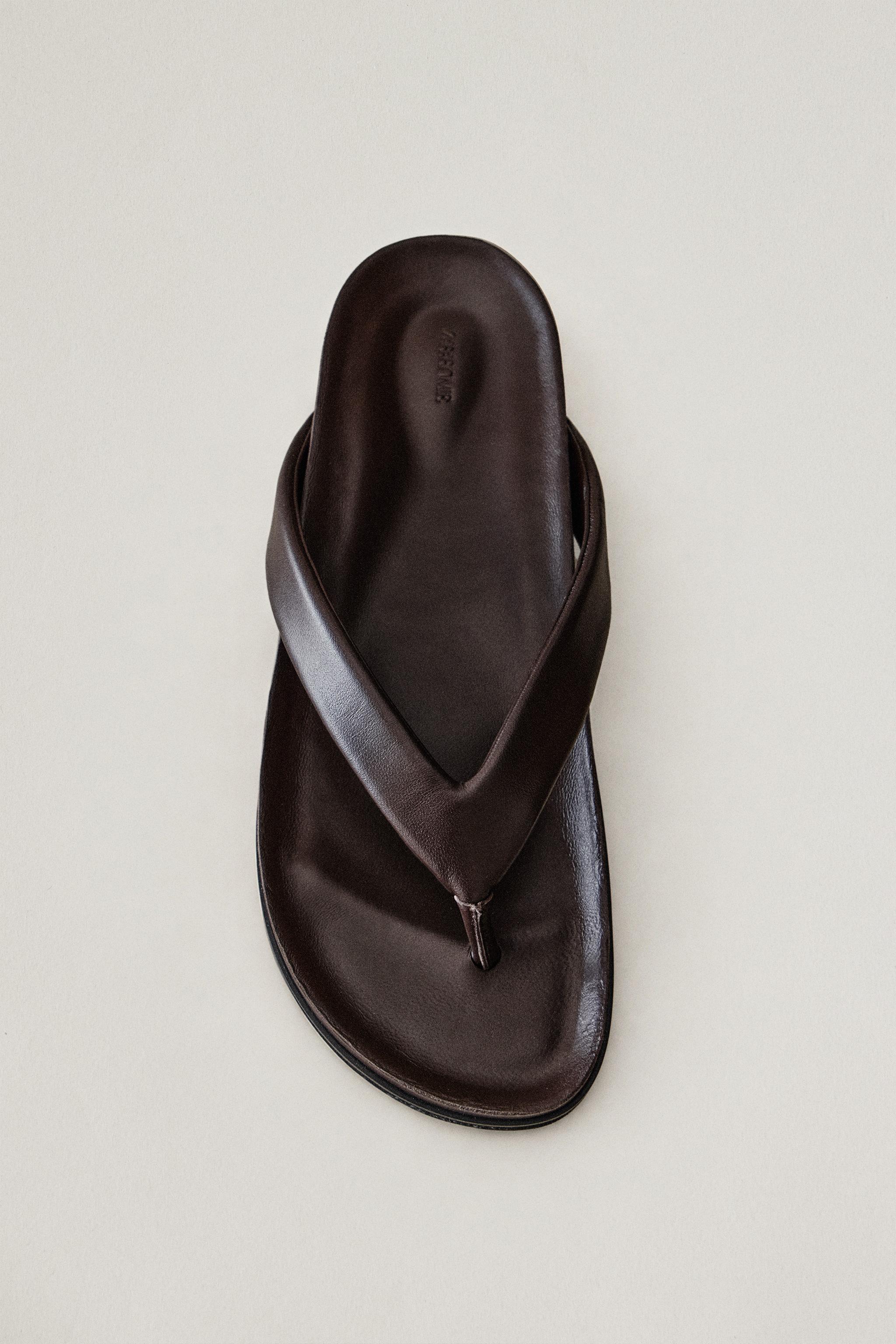LEATHER STRAPPY SANDALS